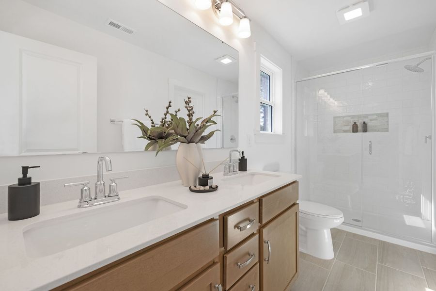 Furnished interior view inside a new home in Edgewater - The Links, Lancaster (Image 27). Furnished interior view inside a new home in Edgewater - The Links, Lancaster (Image 27).