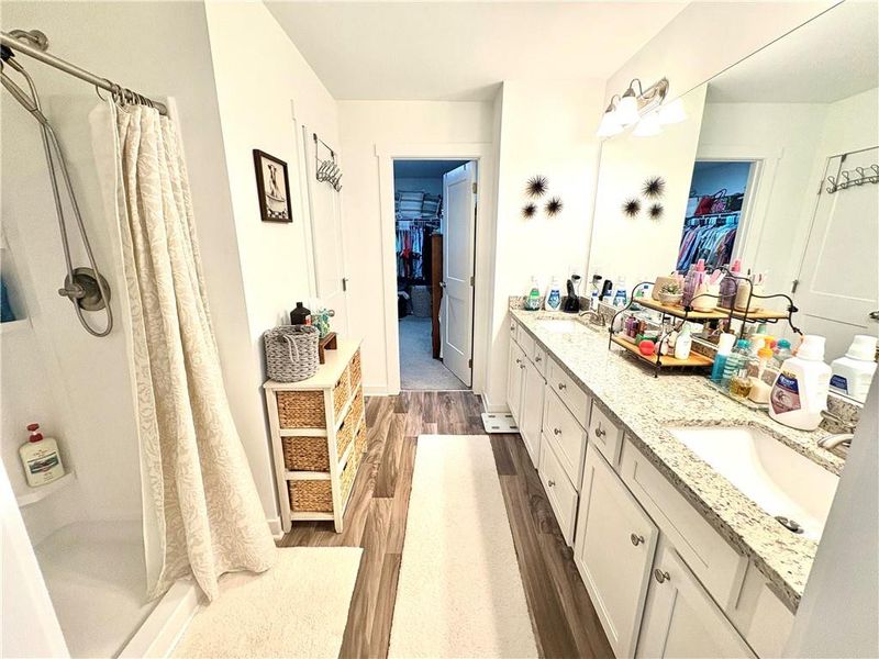 Furnished interior view inside a new home in , Toccoa (Image 13).