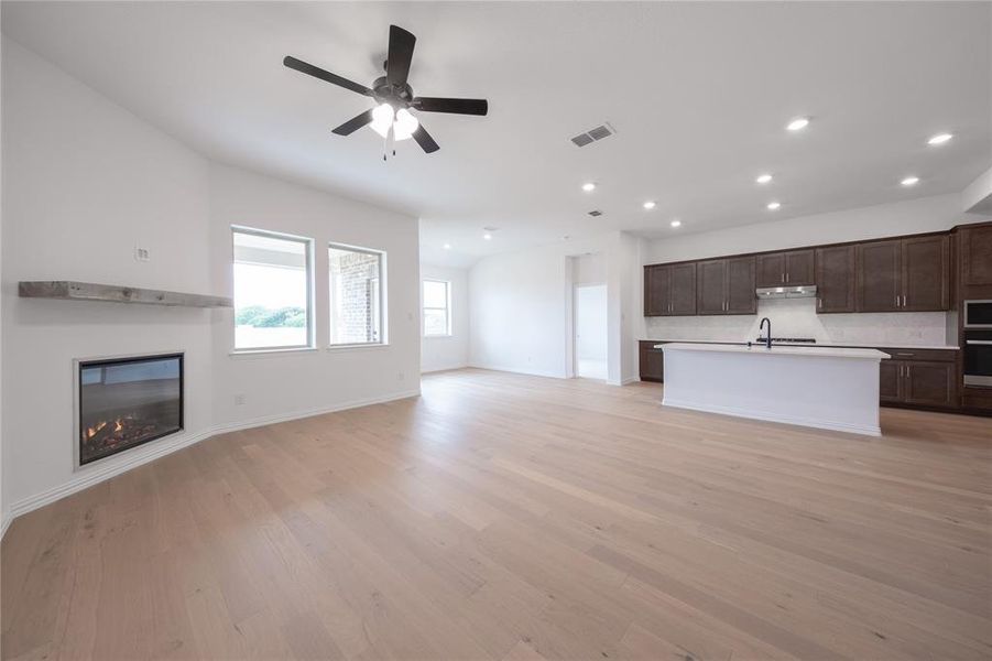 Spacious, unfurnished interior of a new home in Chalk Hill, Celina (Image 20).