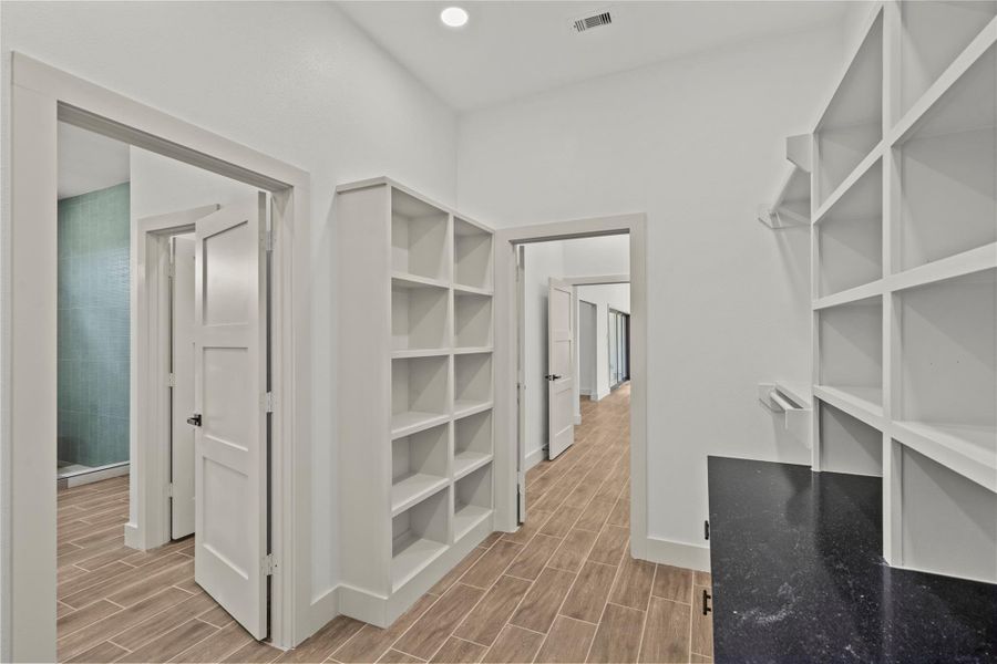 Furnished interior view inside a new home in , Alvin (Image 16).