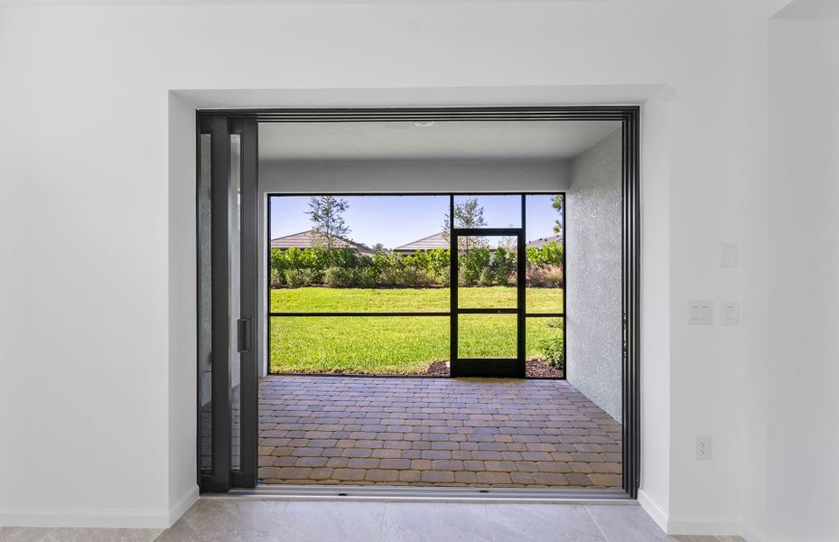 Exterior details and patio area of a home in Terreno, Naples (Image 3).