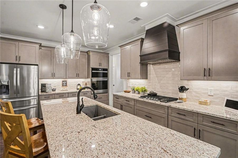 Furnished interior view inside a new home in , Williamson (Image 14).