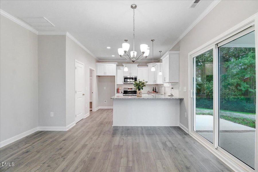 18-105 Baileys Pl-18