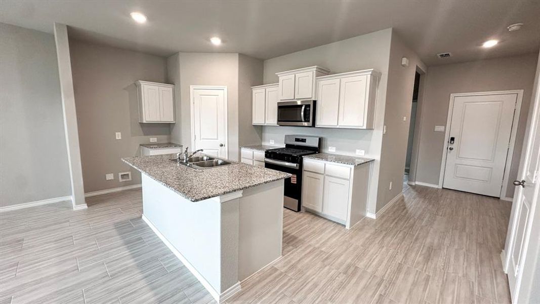 Furnished interior view inside a new home in Sunnycreek, Fort Worth (Image 6). Furnished interior view inside a new home in Sunnycreek, Fort Worth (Image 6).