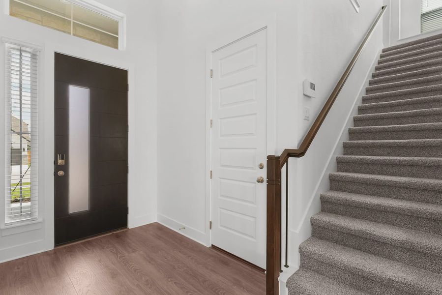 Spacious, unfurnished interior of a new home in Nolina, Georgetown (Image 27).