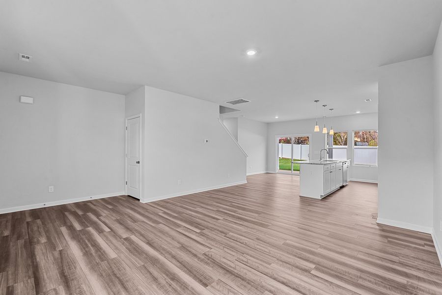 Spacious, unfurnished interior of a new home in Hanes Lake, Winston-Salem (Image 18). Spacious, unfurnished interior of a new home in Hanes Lake, Winston-Salem (Image 18).
