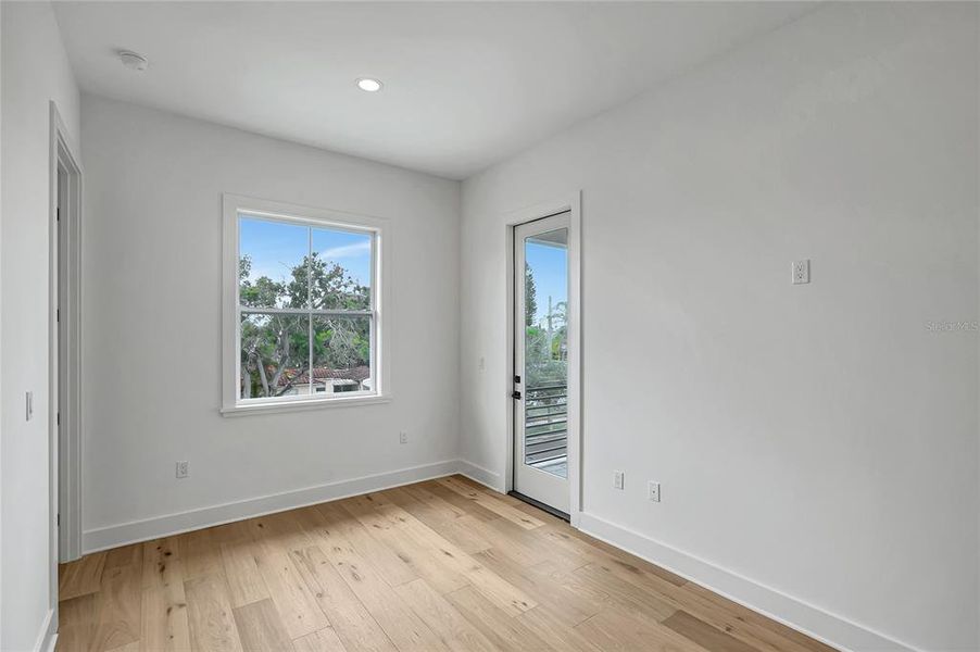 Spacious, unfurnished interior of a new home in , Tampa (Image 65). Spacious, unfurnished interior of a new home in , Tampa (Image 65).