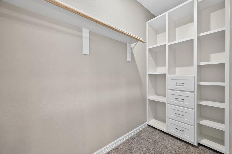 Spacious, unfurnished interior of a new home in , Houston (Image 17).