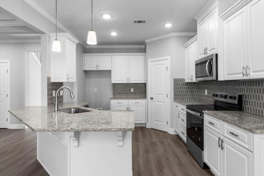 Kitchen | 5065 Anna Creek Way, The Kingsland II Plan by Ivey Homes Kitchen | 5065 Anna Creek Way, The Kingsland II Plan by Ivey Homes