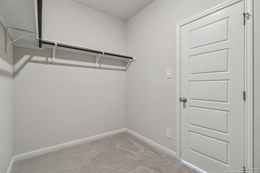Spacious, unfurnished interior of a new home in Royal Crest, San Antonio (Image 43). Spacious, unfurnished interior of a new home in Royal Crest, San Antonio (Image 43).