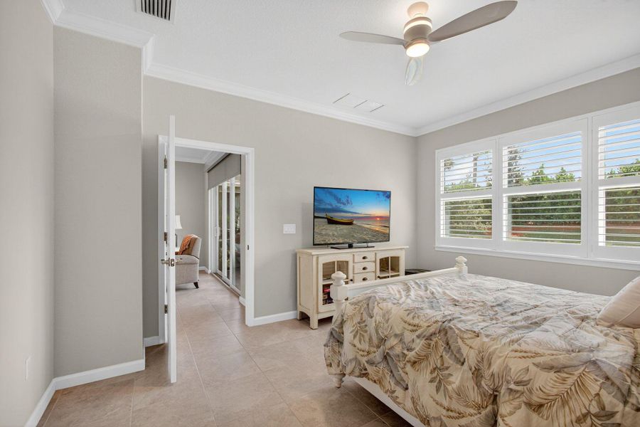 Furnished interior view inside a new home in , Port St. Lucie (Image 20).
