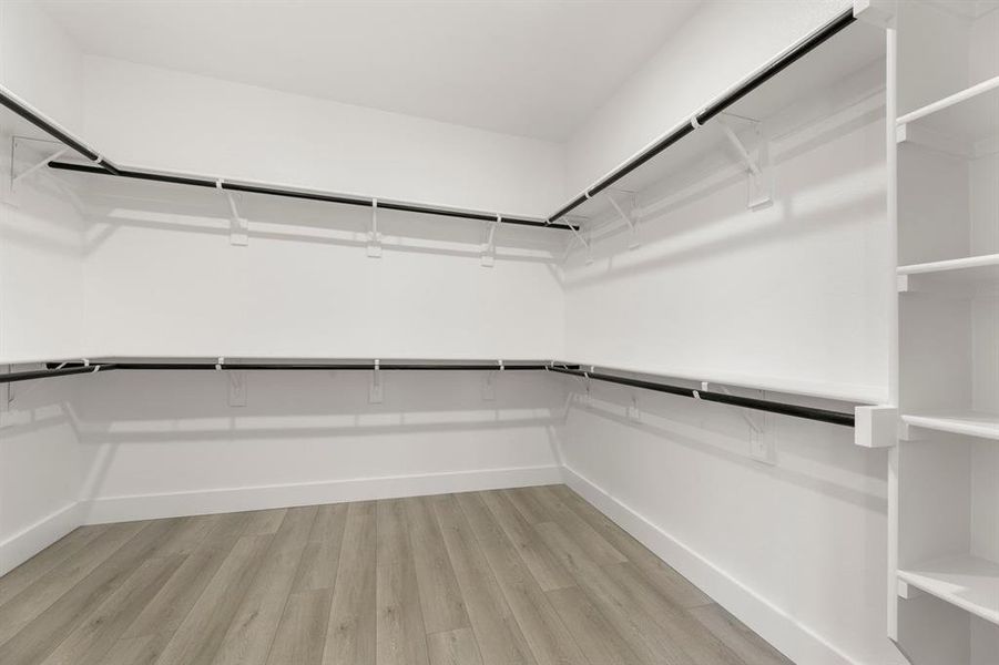 Spacious, unfurnished interior of a new home in Valencia on The Lake, Little Elm (Image 35).