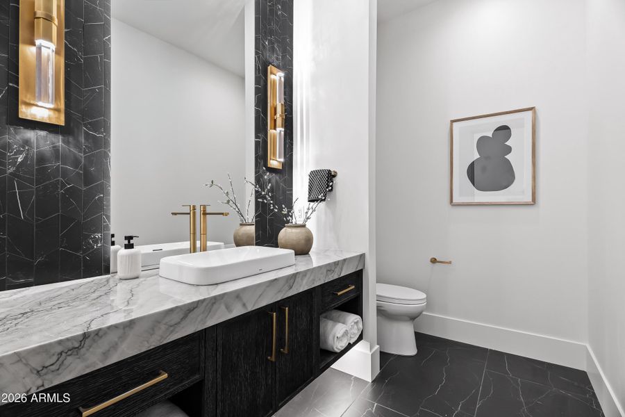 untitled (32 of 62) untitled (32 of 62)