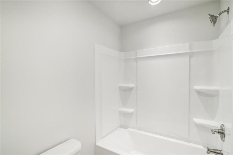 Image 40 of a home in Crofton Place Enclave.