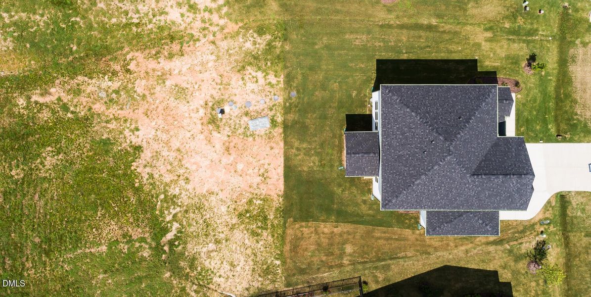 RDU_BeverlyPlace_Lot135_Redwood_QMI (38)