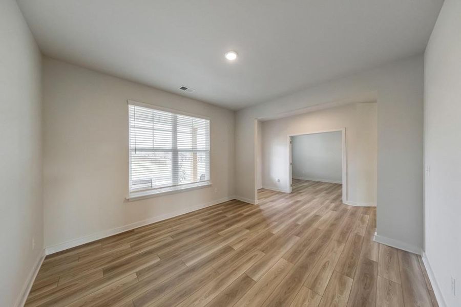 Spacious, unfurnished interior of a new home in Conner Farm, Dawsonville (Image 25).