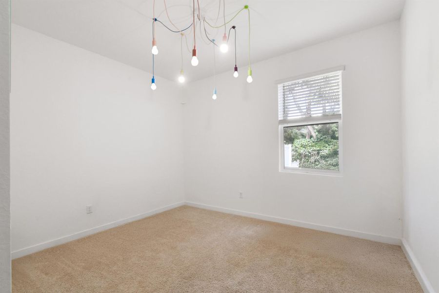 Spacious, unfurnished interior of a new home in Reserve at Jupiter, Jupiter (Image 18).