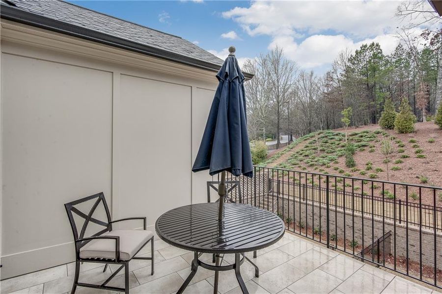 Exterior details and patio area of a home in Laurel View, Suwanee (Image 23).