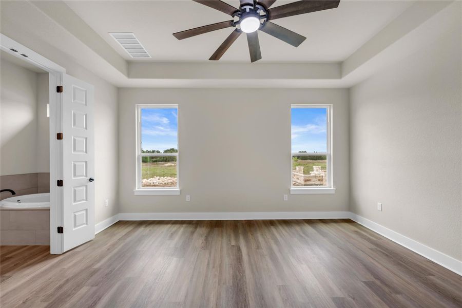 Spacious, unfurnished interior of a new home in , Bertram (Image 27).