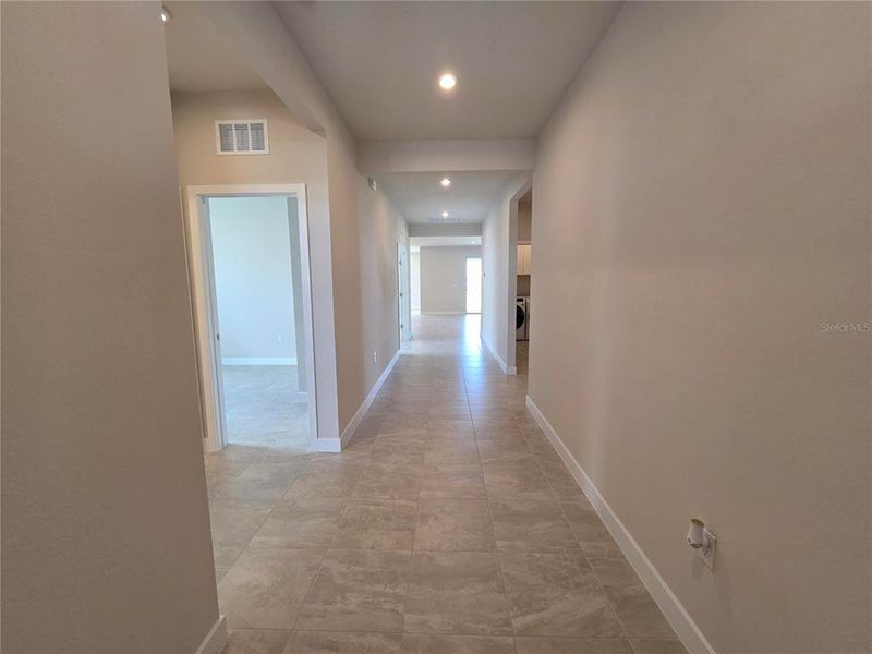 Spacious, unfurnished interior of a new home in Malabar Springs, Palm Bay (Image 17). Spacious, unfurnished interior of a new home in Malabar Springs, Palm Bay (Image 17).
