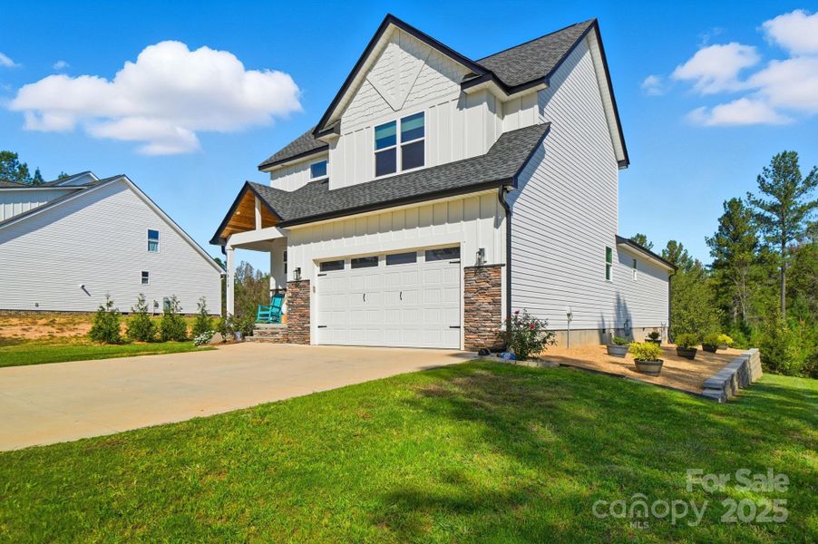 Image 40 of a home in .