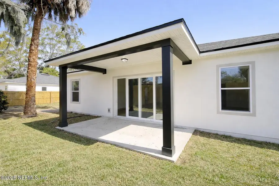 Exterior details and patio area of a home in , Orange Park (Image 3).