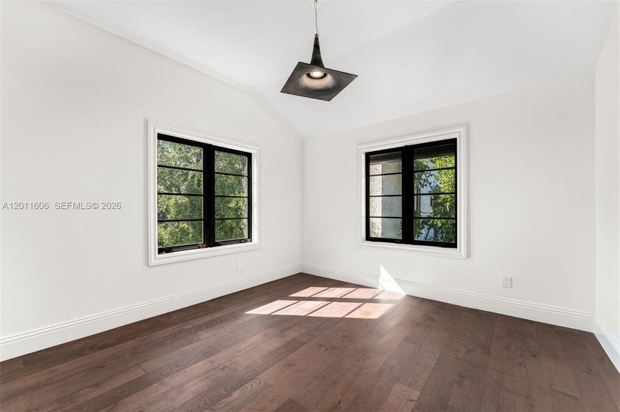 Spacious, unfurnished interior of a new home in , Miami (Image 23).