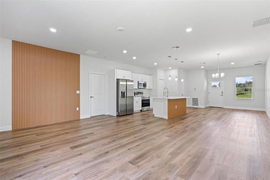 Spacious, unfurnished interior of a new home in , Ocala (Image 35).