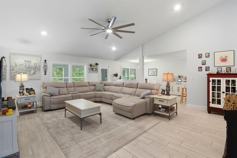 Furnished interior view inside a new home in , Dunnellon (Image 4).