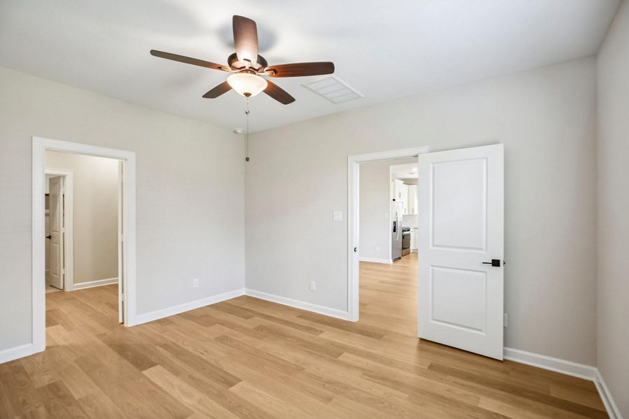Spacious, unfurnished interior of a new home in Magnolia Woods, Magnolia (Image 21).