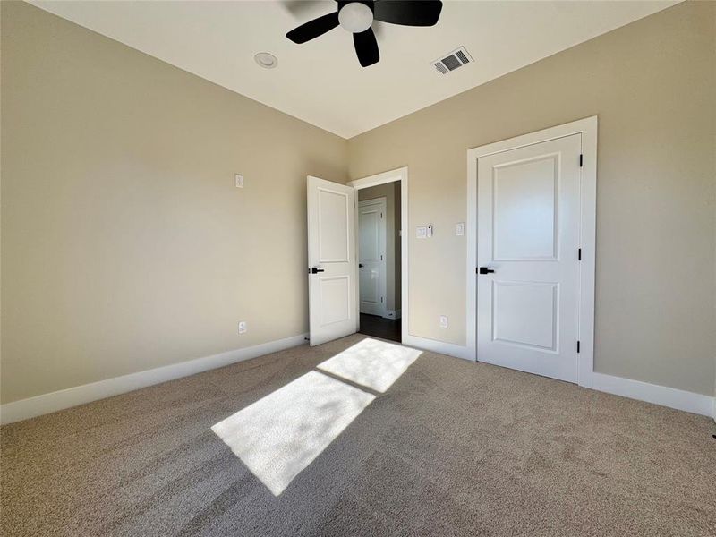 Spacious, unfurnished interior of a new home in , Gun Barrel City (Image 32). Spacious, unfurnished interior of a new home in , Gun Barrel City (Image 32).