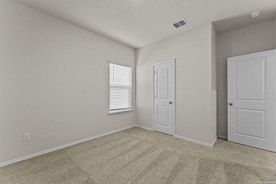 Spacious, unfurnished interior of a new home in Laurel Vistas, San Antonio (Image 11). Spacious, unfurnished interior of a new home in Laurel Vistas, San Antonio (Image 11).