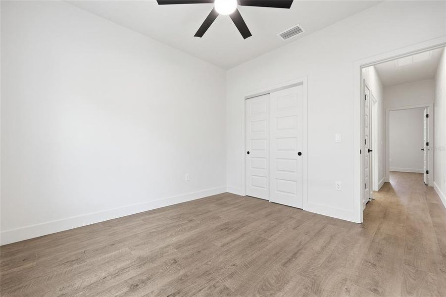 Spacious, unfurnished interior of a new home in , Newberry (Image 28).