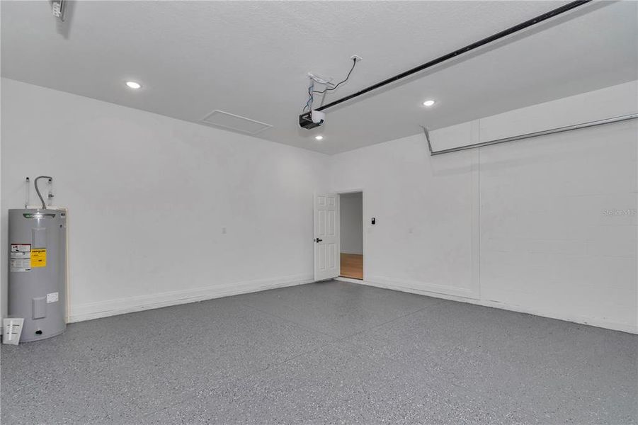 Spacious, unfurnished interior of a new home in , Citrus Springs (Image 37). Spacious, unfurnished interior of a new home in , Citrus Springs (Image 37).