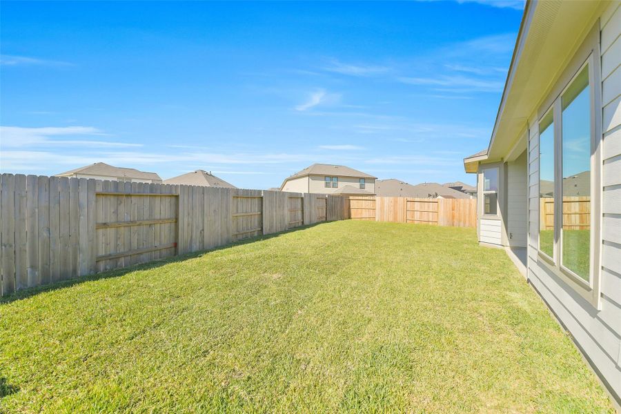 Exterior details and patio area of a home in Stone Creek Ranch, Hockley (Image 3).