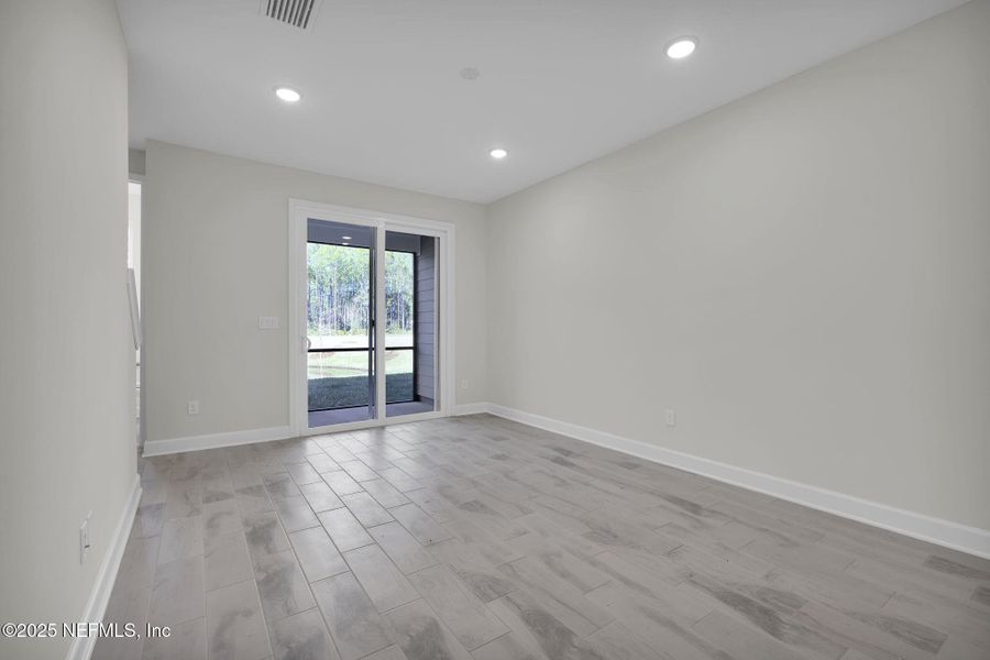 Spacious, unfurnished interior of a new home in Woodland Park, Nocatee (Image 15).