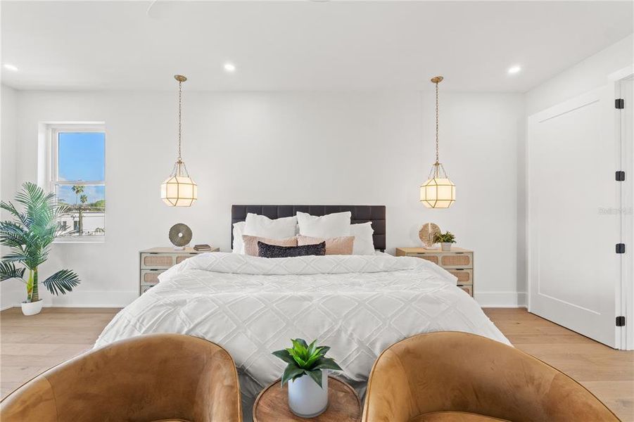 Furnished interior view inside a new home in , Tampa (Image 7).