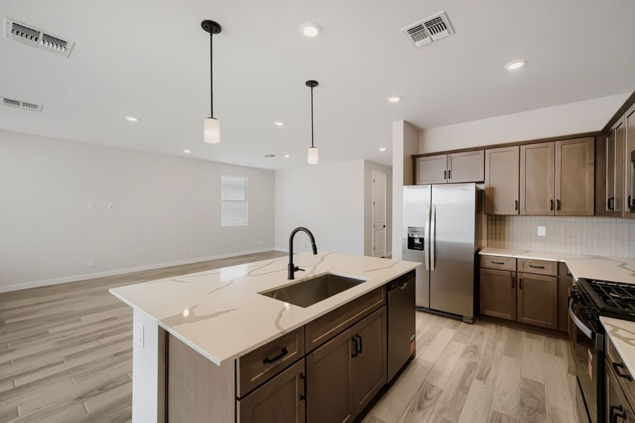 New Home in San Tan Valley, AZ.  - Slide 16
