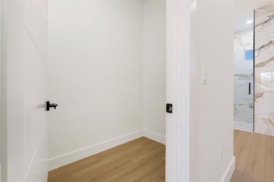 Spacious, unfurnished interior of a new home in , Placida (Image 18).