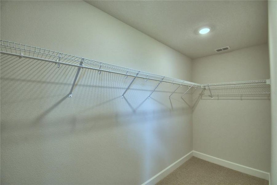 Spacious, unfurnished interior of a new home in Lake Juliana Estates, Auburndale (Image 31).