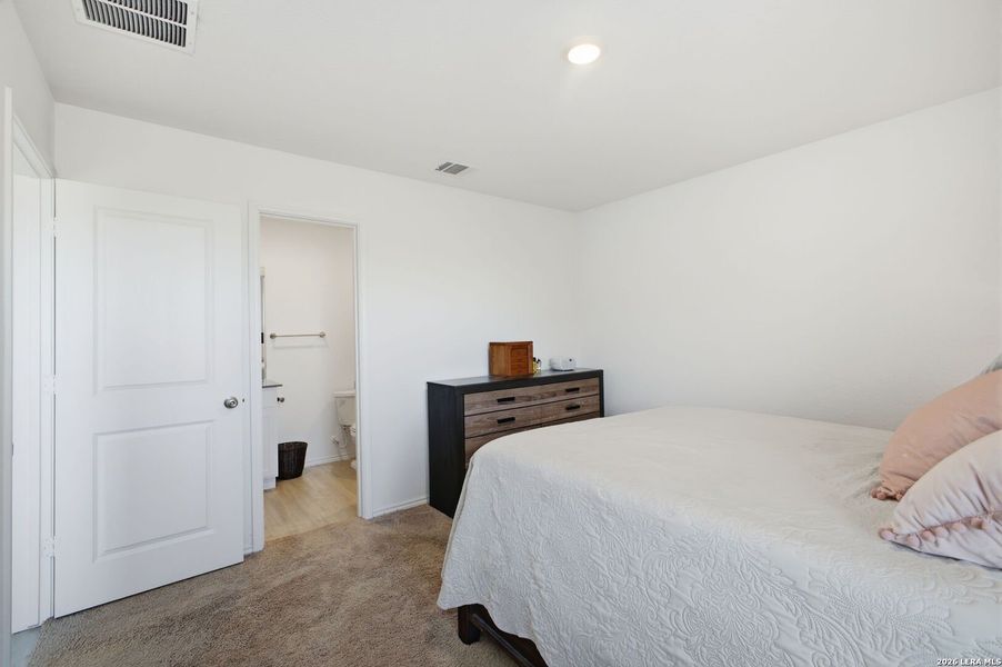 Furnished interior view inside a new home in Lodi Grove, Floresville (Image 12).