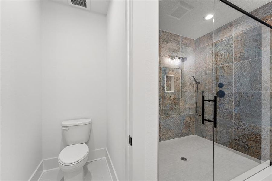 Furnished interior view inside a new home in , Tampa (Image 14).