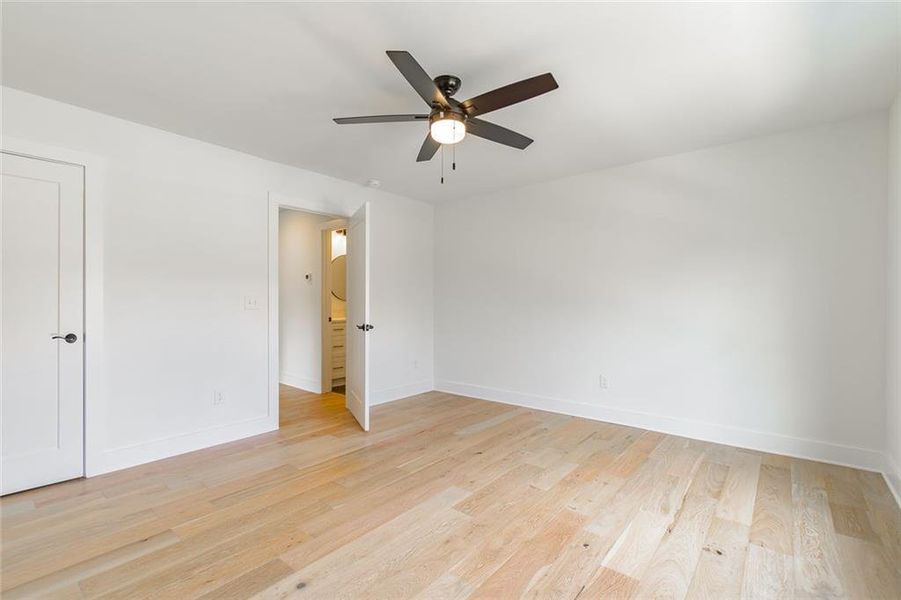 Spacious, unfurnished interior of a new home in , Gainesville (Image 42).