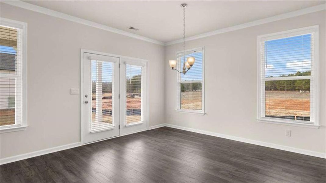 Spacious, unfurnished interior of a new home in Water Oak Estates, Lawrenceville (Image 22).