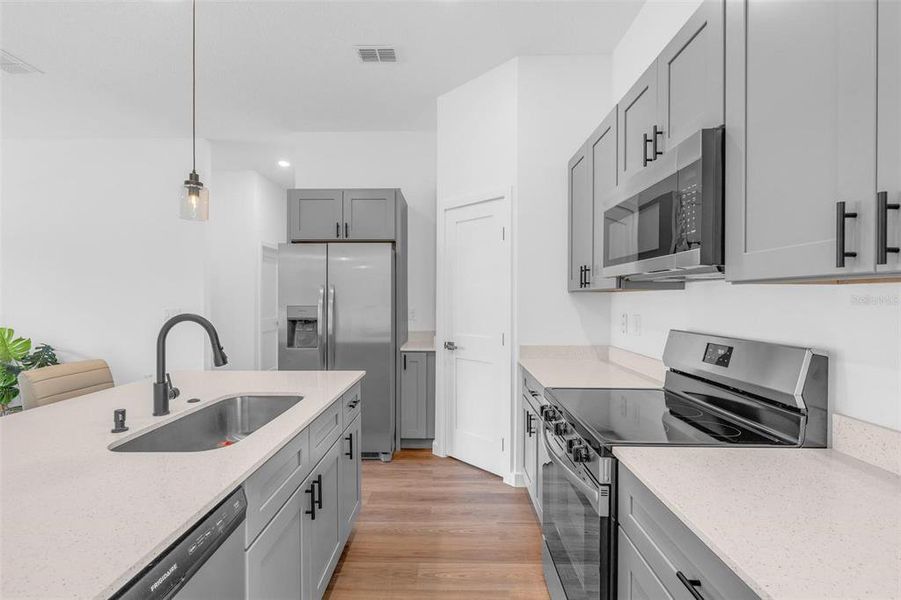 Furnished interior view inside a new home in , Dunnellon (Image 15).