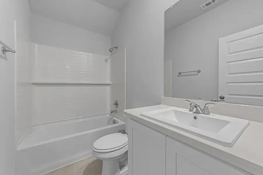 Furnished interior view inside a new home in Rolling Ridge, Van Alstyne (Image 4).