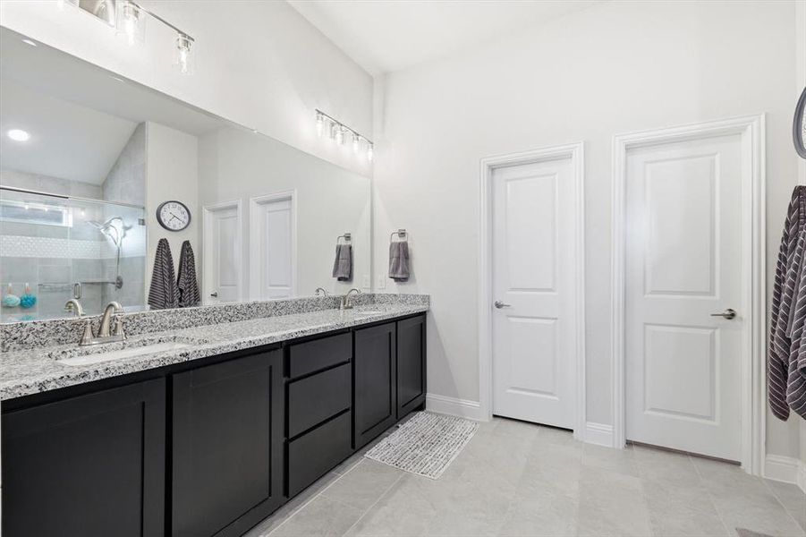 Furnished interior view inside a new home in , Midlothian (Image 9).
