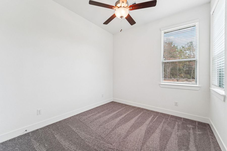 Spacious, unfurnished interior of a new home in Kresston, Montgomery (Image 20).