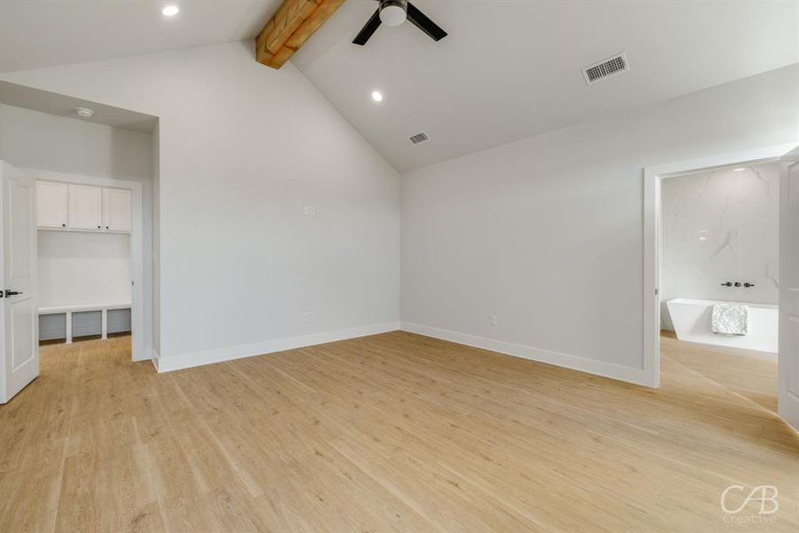 Spacious, unfurnished interior of a new home in , Abilene (Image 34).