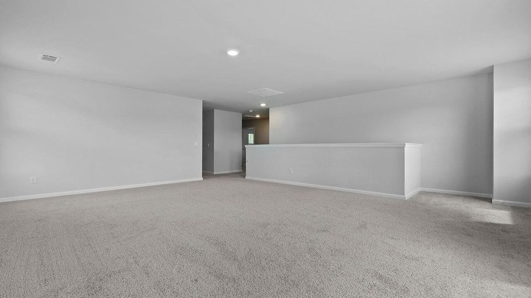 Spacious, unfurnished interior of a new home in Lakeview at Kitfield, Moncks Corner (Image 40).